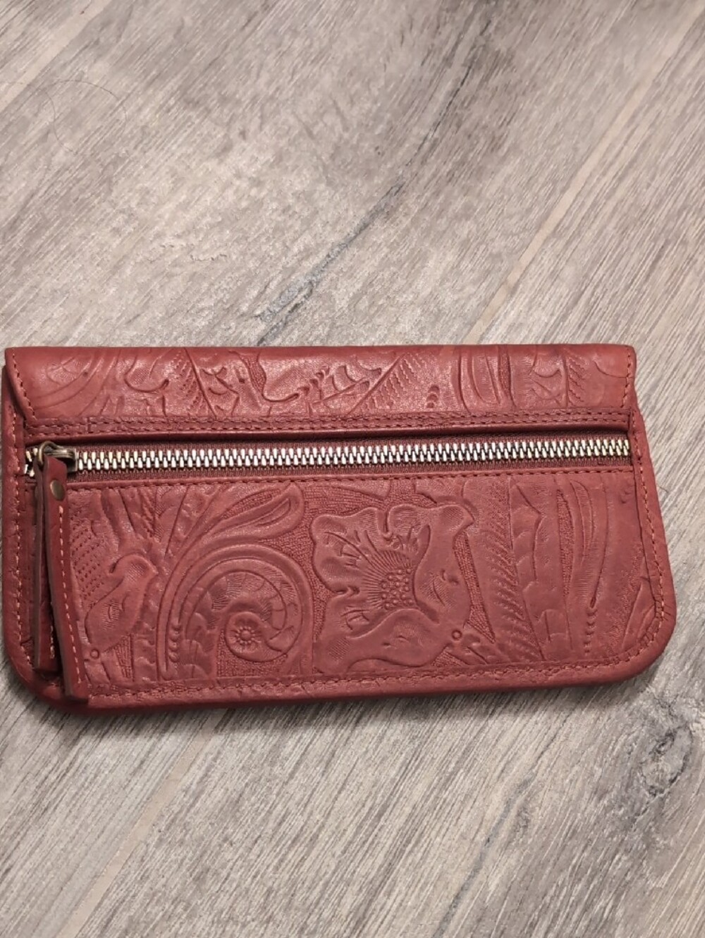 American Leather Co. embossed Leather Wallet Clutch - Picture 3 of 6